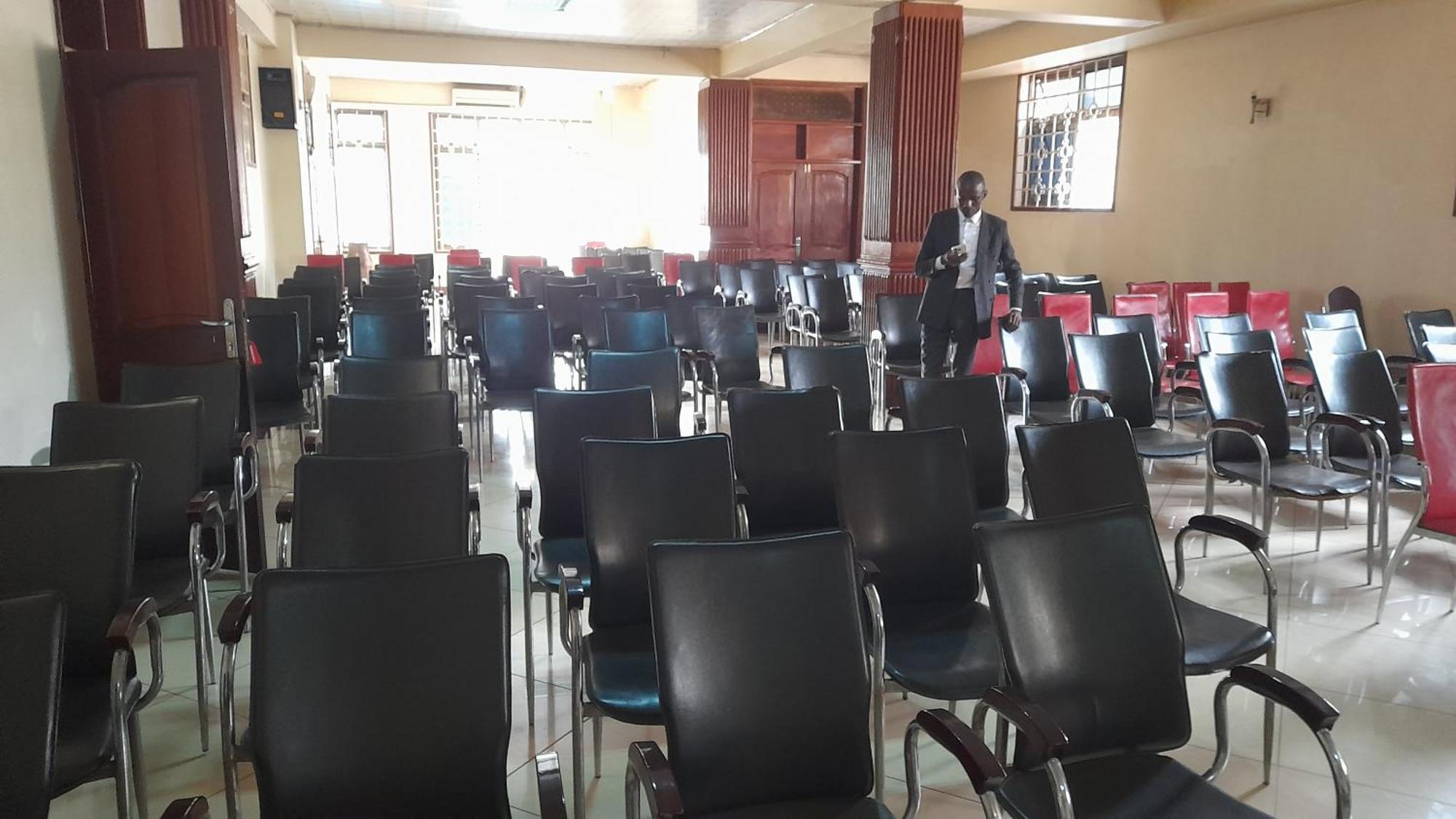 New Jbk Hotel Kampala Extérieur photo
