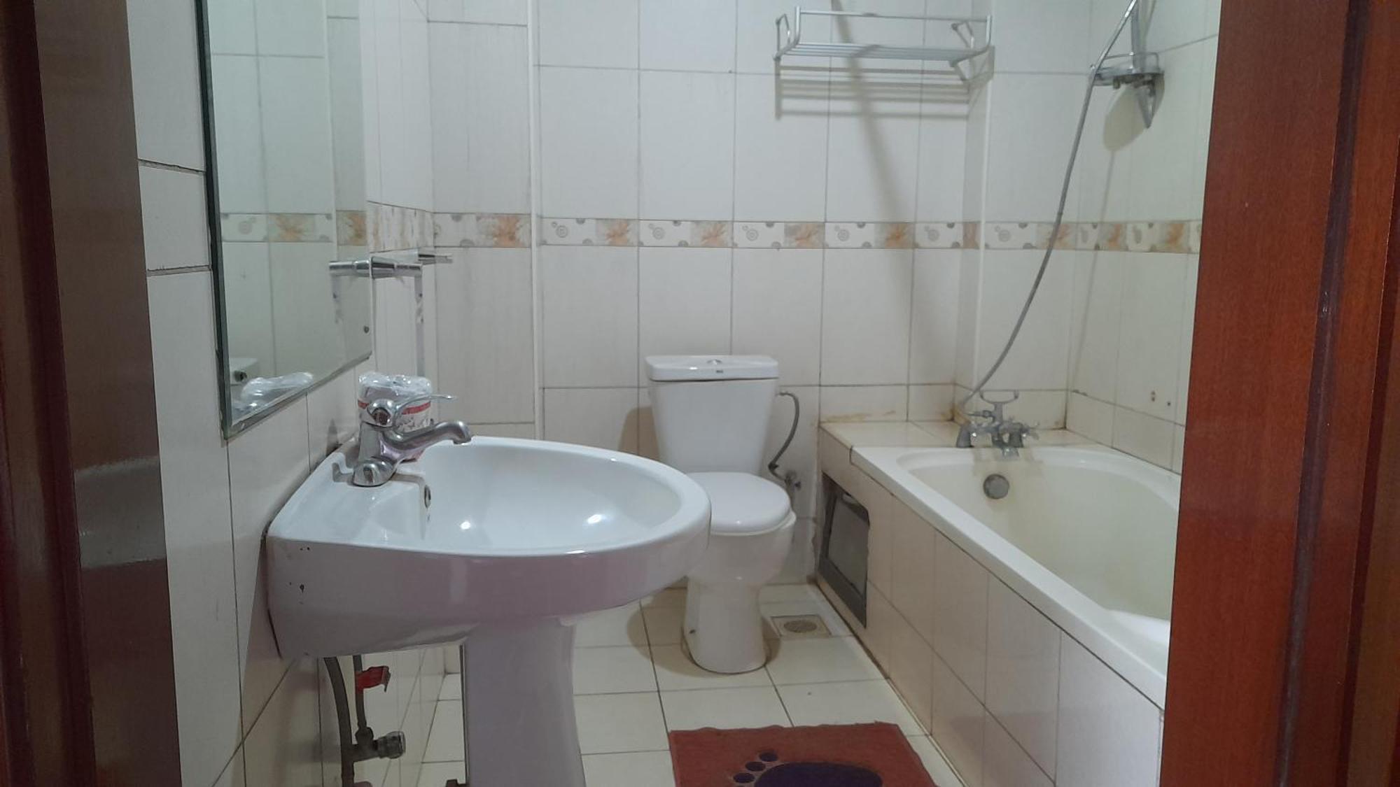 New Jbk Hotel Kampala Extérieur photo